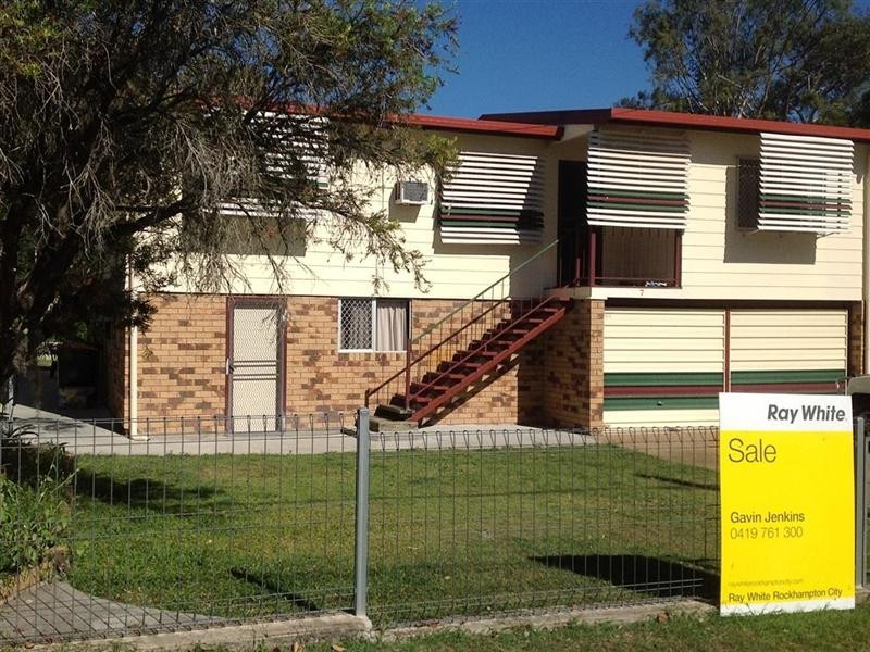 7 Mary Street, The Range QLD 4700