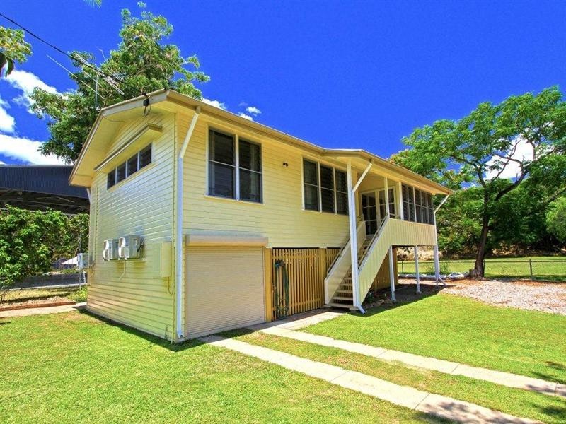 17 Reaney Street, Berserker QLD 4701
