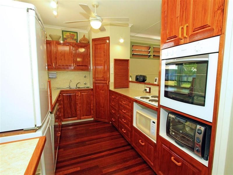 17 Reaney Street, Berserker QLD 4701
