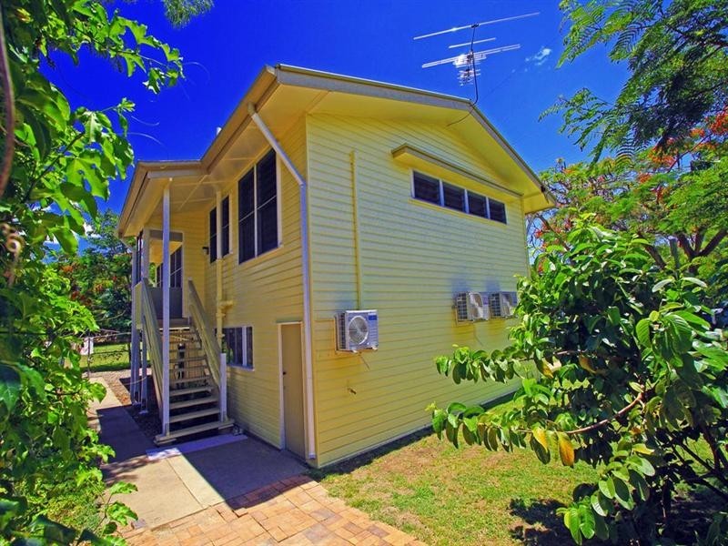 17 Reaney Street, Berserker QLD 4701