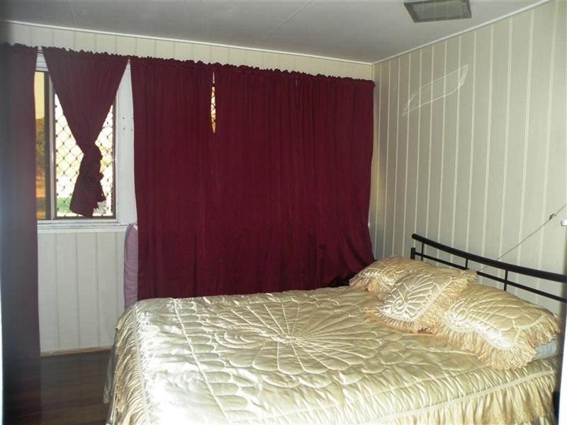 6 Werner Street, Park Avenue QLD 4701