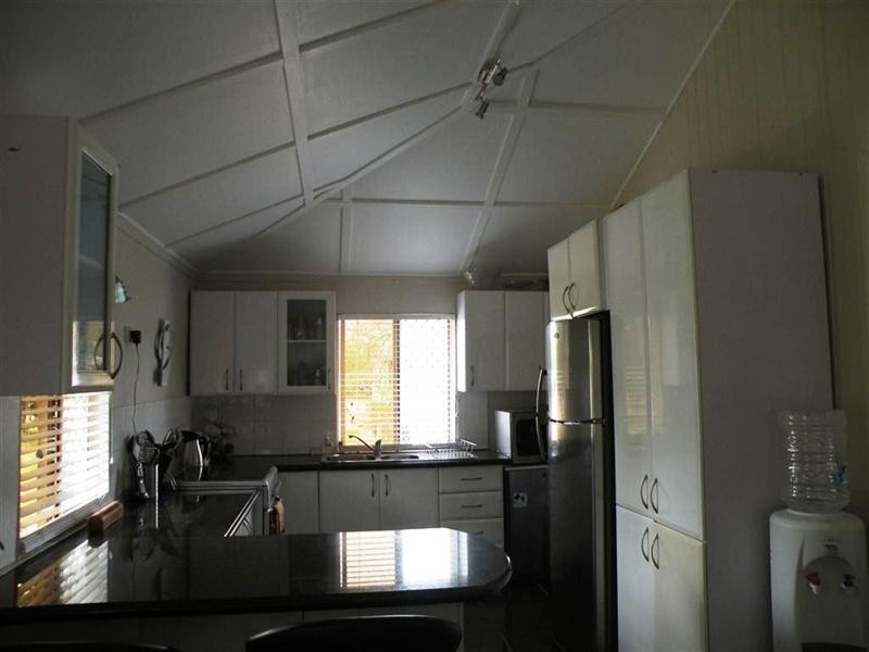 6 Werner Street, Park Avenue QLD 4701