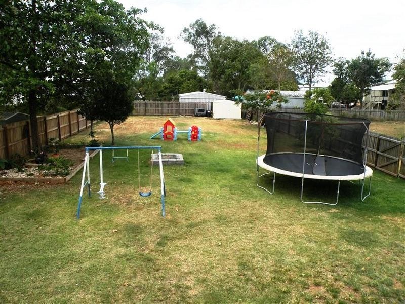 6 Werner Street, Park Avenue QLD 4701