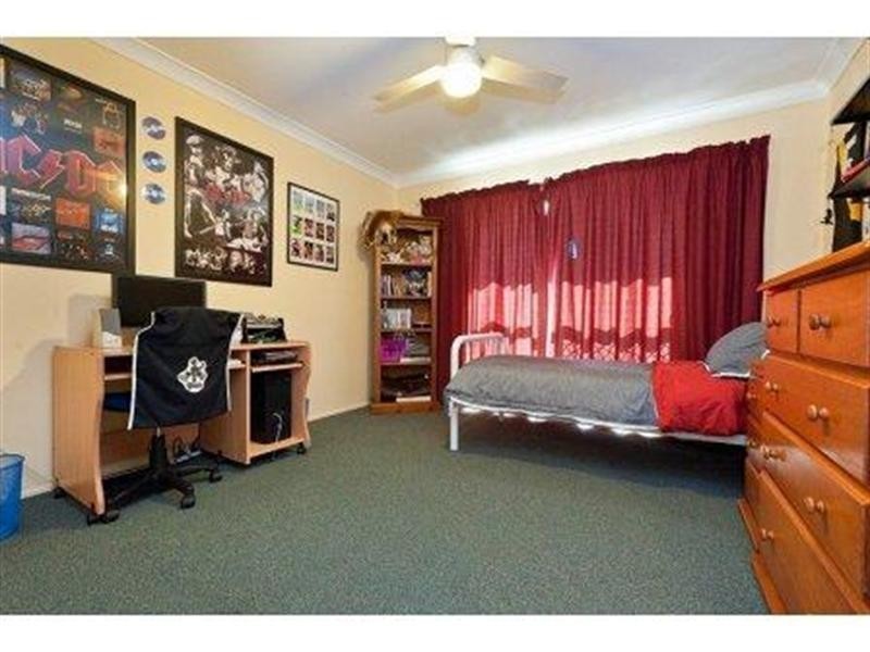 30 Mark Acton Close, Rockyview QLD 4701