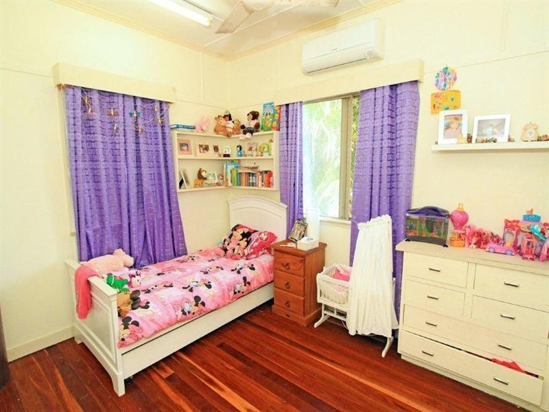 20 Taylor Street, Park Avenue QLD 4701