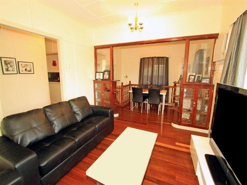 20 Taylor Street, Park Avenue QLD 4701