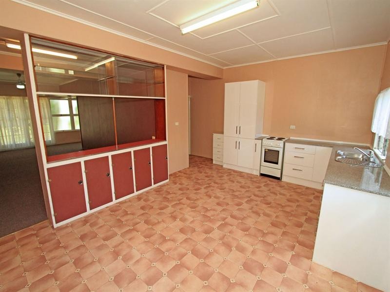 19 Elphinstone Street, Berserker QLD 4701