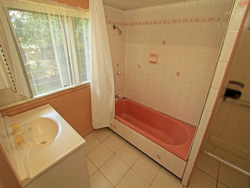 19 Elphinstone Street, Berserker QLD 4701