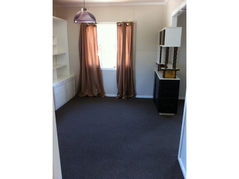 401 Dean Street, Frenchville QLD 4701