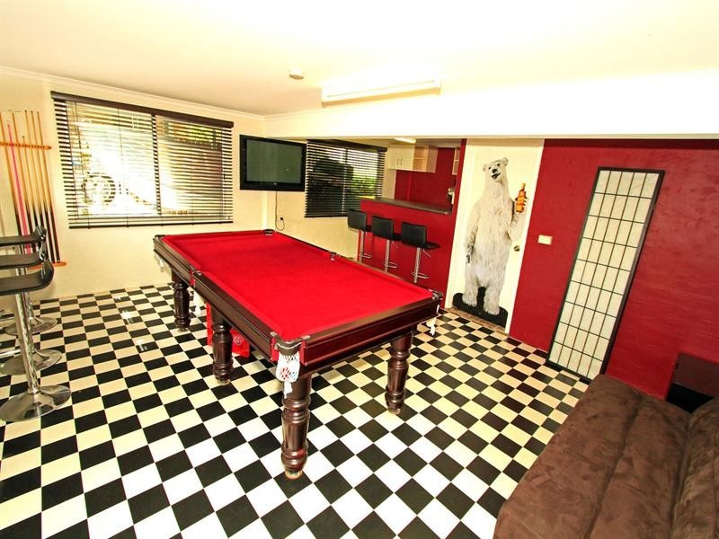 332 Bloxsom Street, Koongal QLD 4701