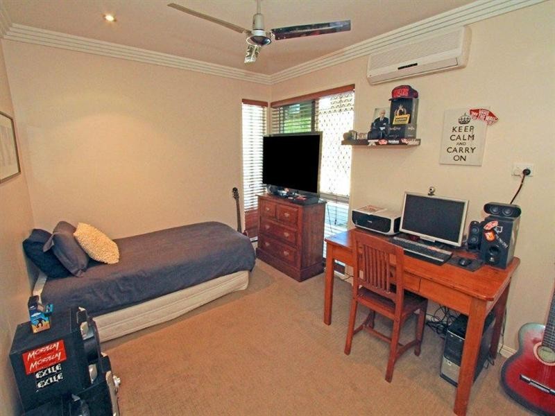 10 Treefern Terrace, Frenchville QLD 4701