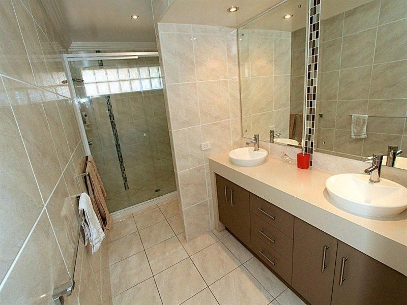 10 Treefern Terrace, Frenchville QLD 4701