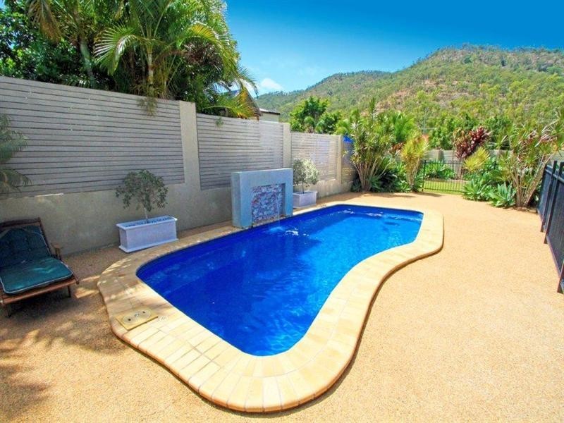 10 Treefern Terrace, Frenchville QLD 4701