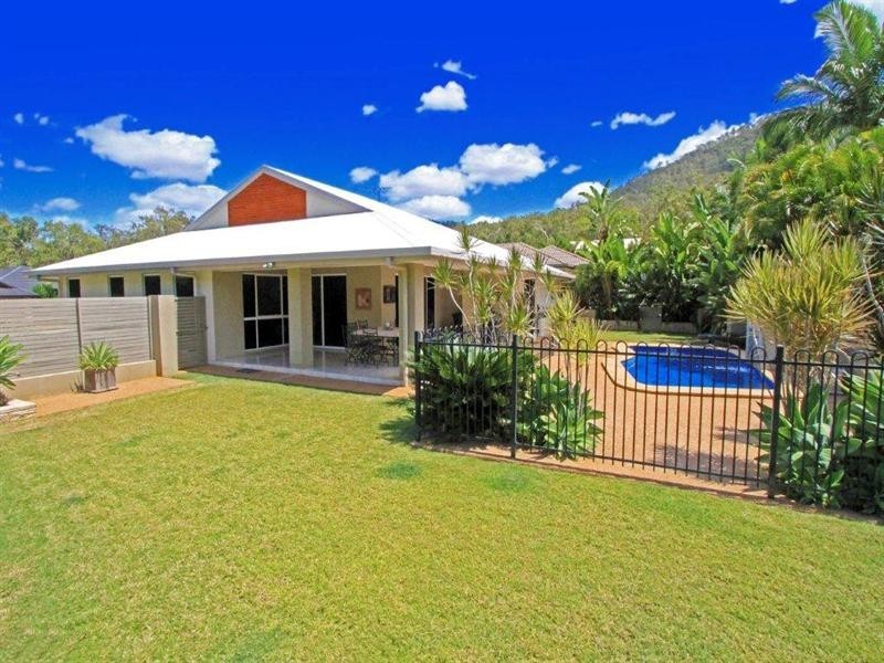 10 Treefern Terrace, Frenchville QLD 4701