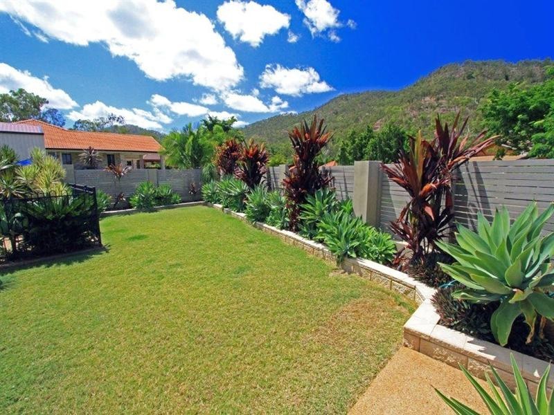 10 Treefern Terrace, Frenchville QLD 4701