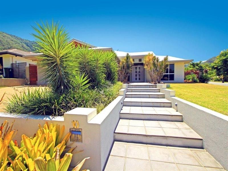 10 Treefern Terrace, Frenchville QLD 4701