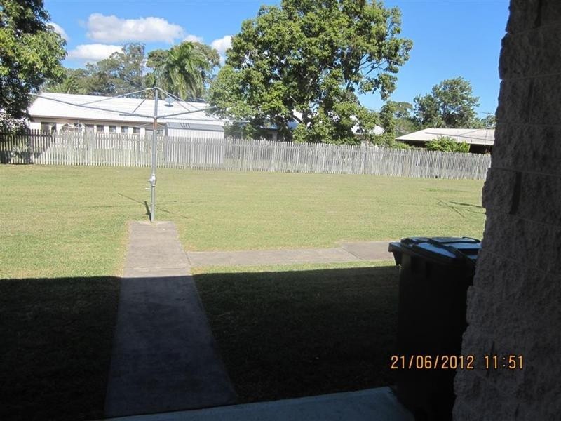 2/322 Warnock Street, Koongal QLD 4701