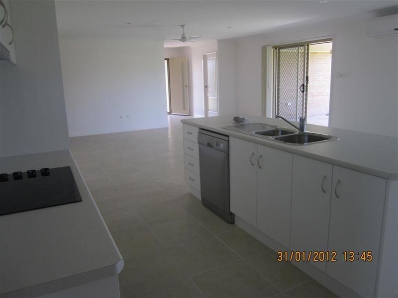 25 Justin Street, Gracemere QLD 4702