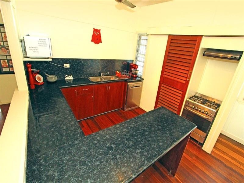 20 Taylor Street, Park Avenue QLD 4701