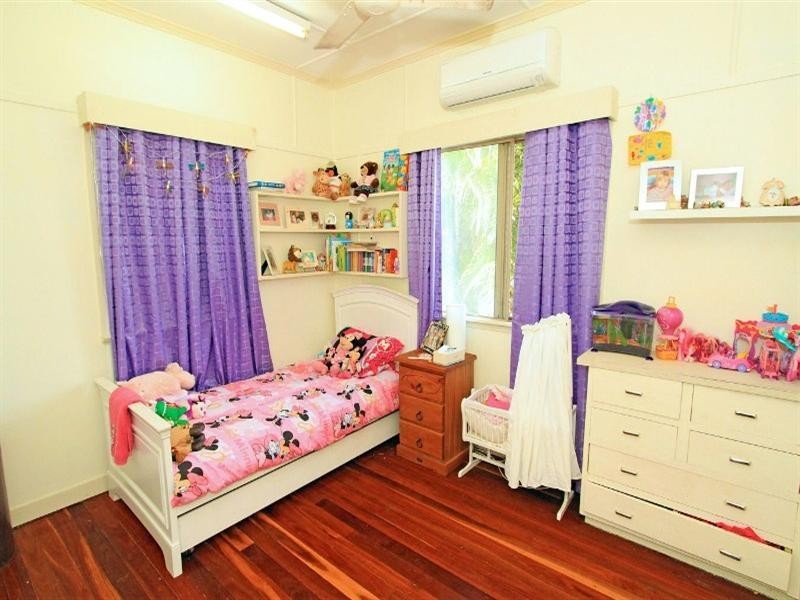 20 Taylor Street, Park Avenue QLD 4701