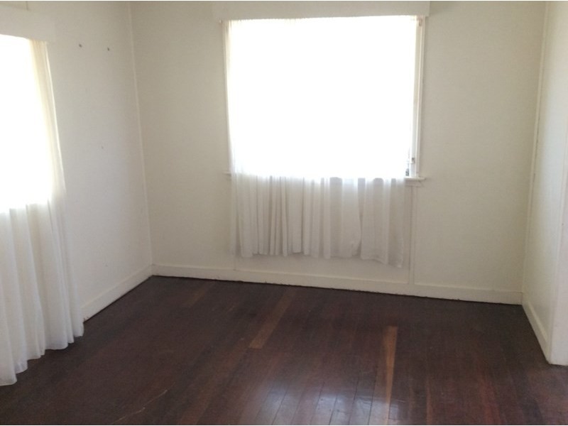 5 Face Street, Park Avenue QLD 4701