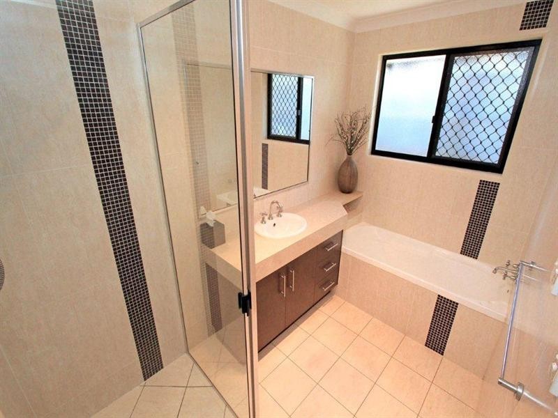 6 Treefern Terrace, Frenchville QLD 4701