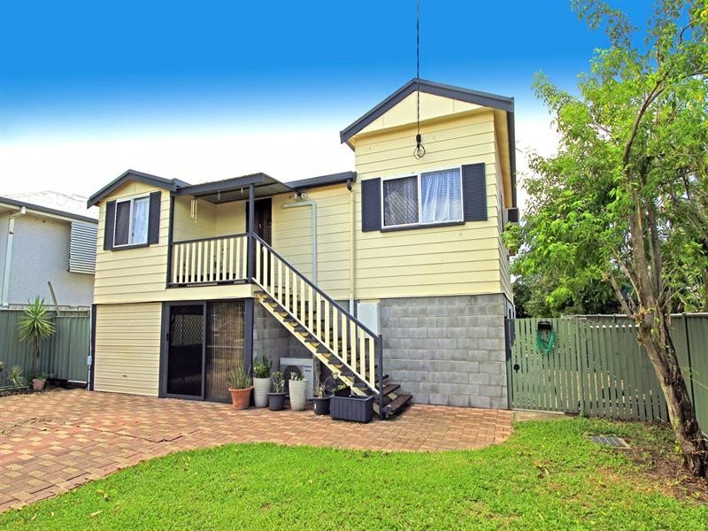 4 Buckle Street, Park Avenue QLD 4701