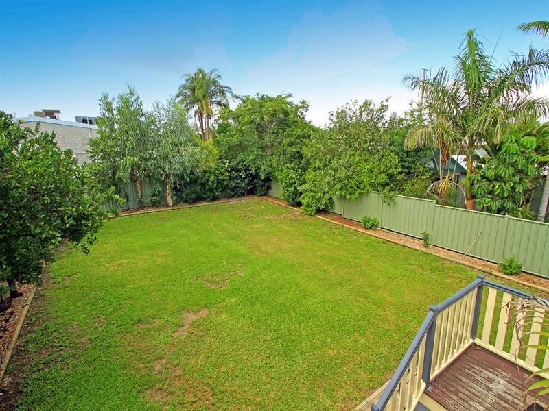 4 Buckle Street, Park Avenue QLD 4701