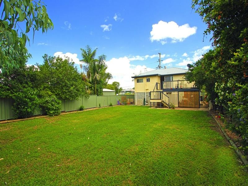 4 Buckle Street, Park Avenue QLD 4701