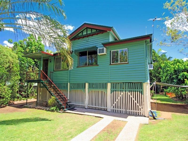 17 Elphinstone Street, Berserker QLD 4701