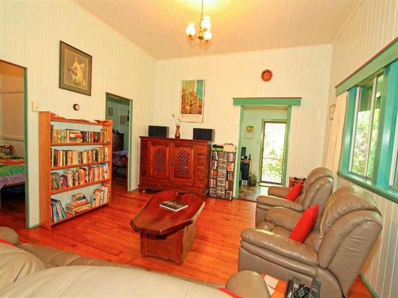 17 Elphinstone Street, Berserker QLD 4701