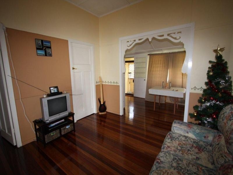 150 Earl Street, Berserker QLD 4701