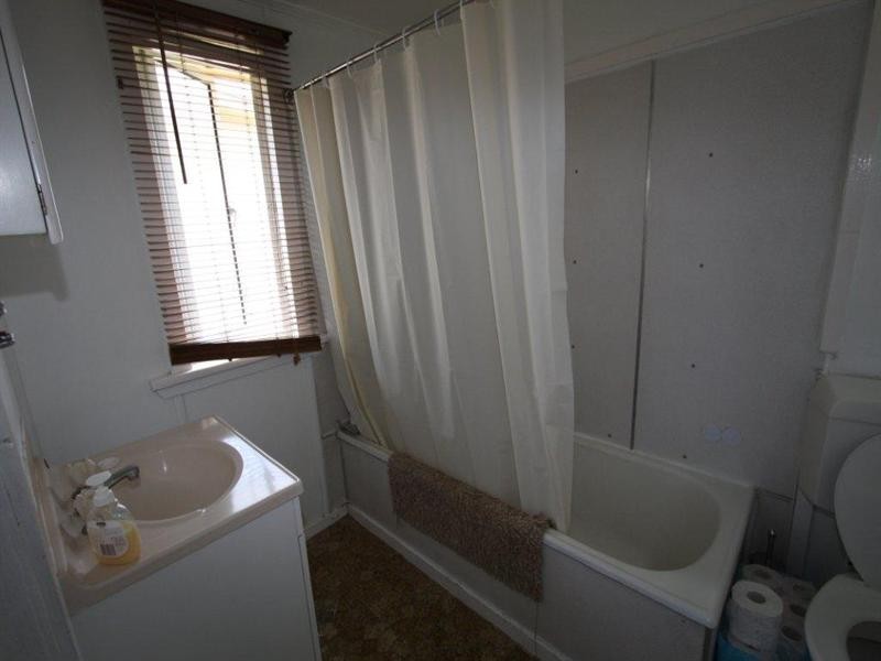 150 Earl Street, Berserker QLD 4701