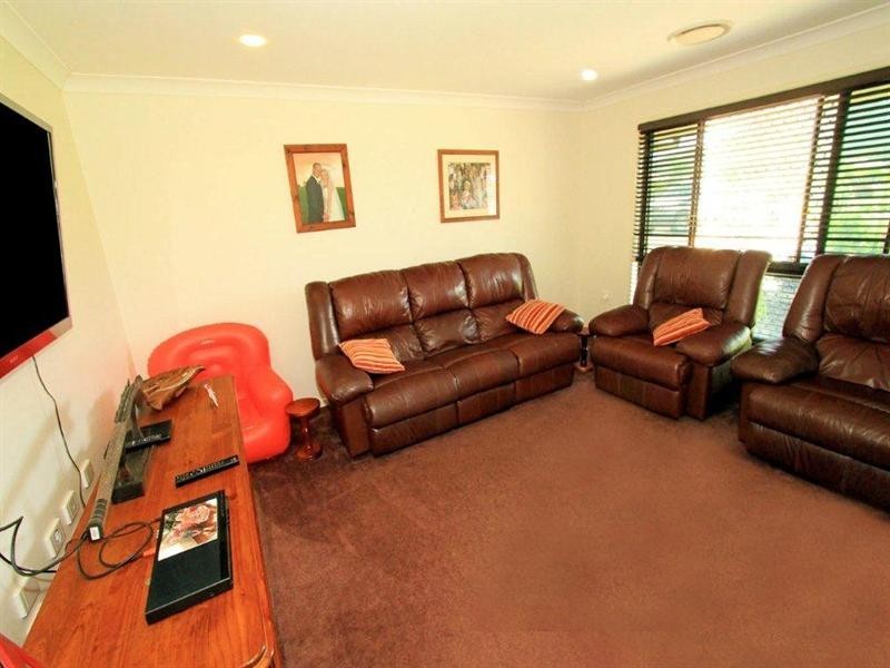 11 Stirling Drive, Rockyview QLD 4701