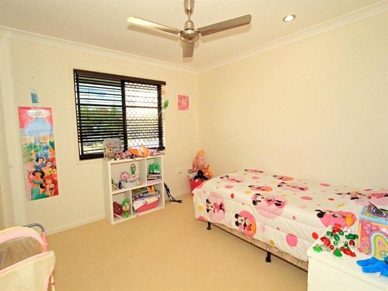 11 Stirling Drive, Rockyview QLD 4701