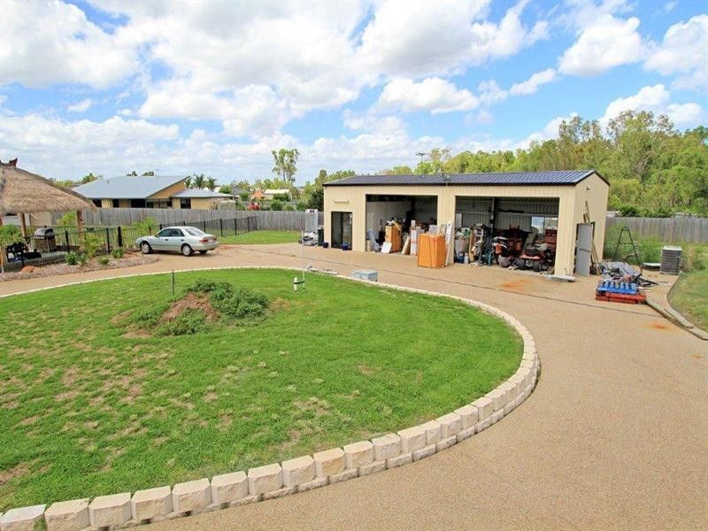 11 Stirling Drive, Rockyview QLD 4701