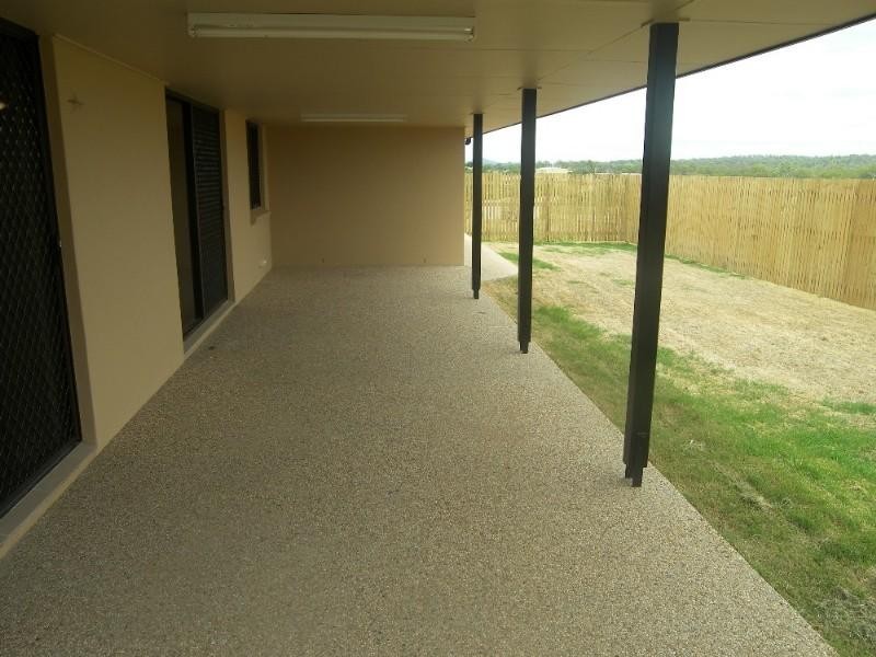 9 Mitchell Court, Gracemere QLD 4702