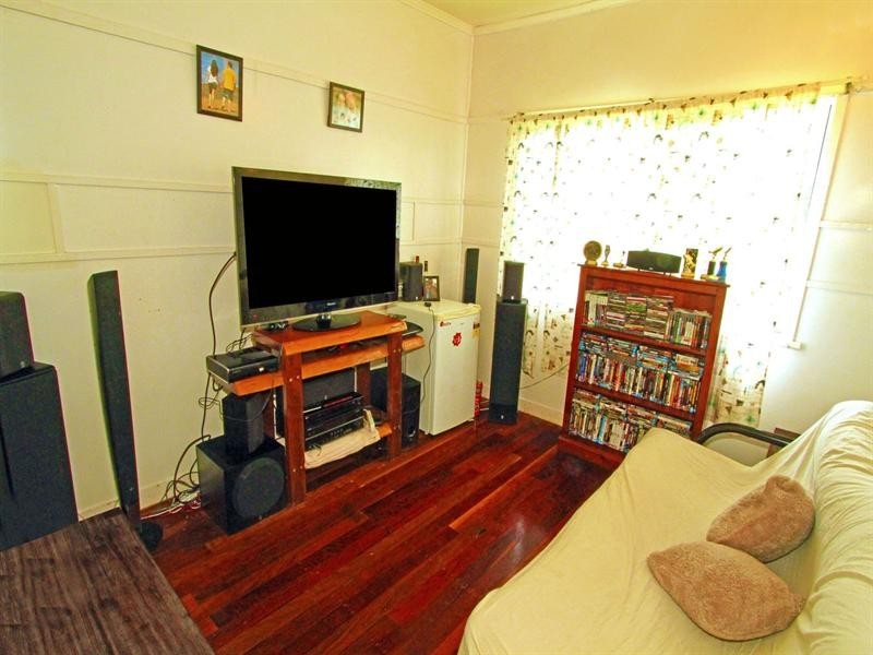 18 Wilmington Street, Kawana QLD 4701