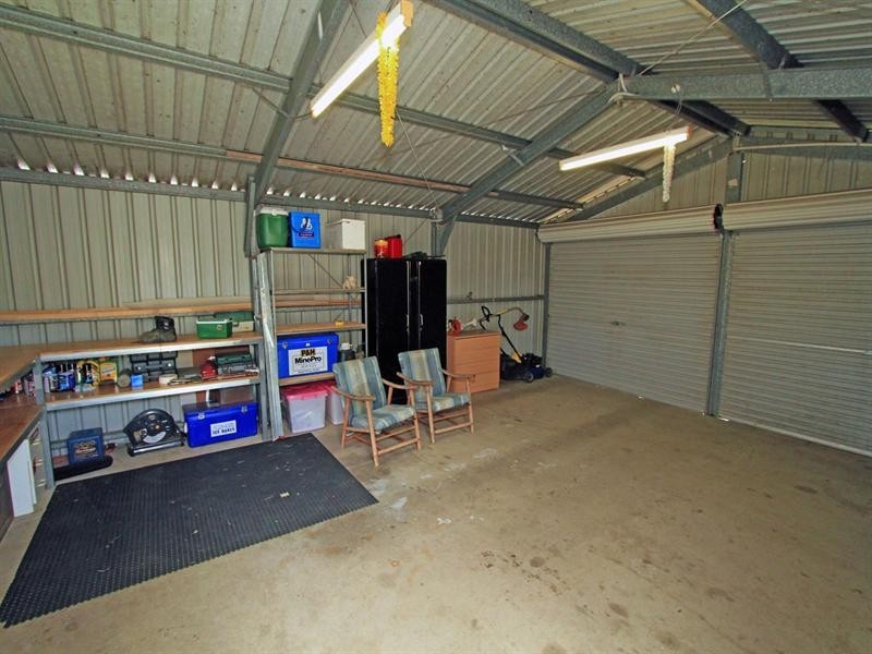 18 Wilmington Street, Kawana QLD 4701