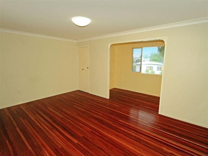 120 Menzies Street, Park Avenue QLD 4701