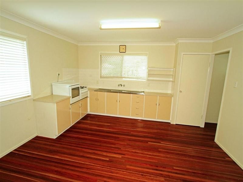 120 Menzies Street, Park Avenue QLD 4701