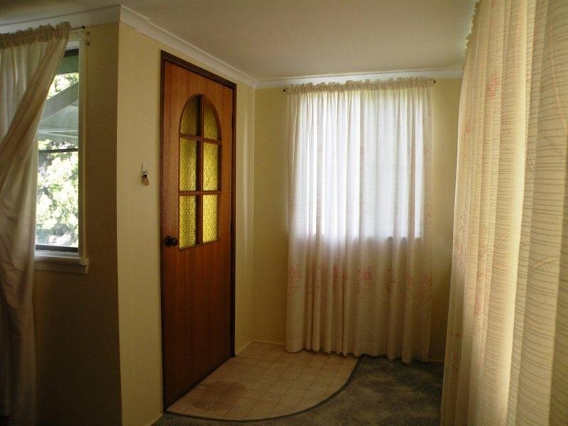 27 Gordon Street, Mount Morgan QLD 4714