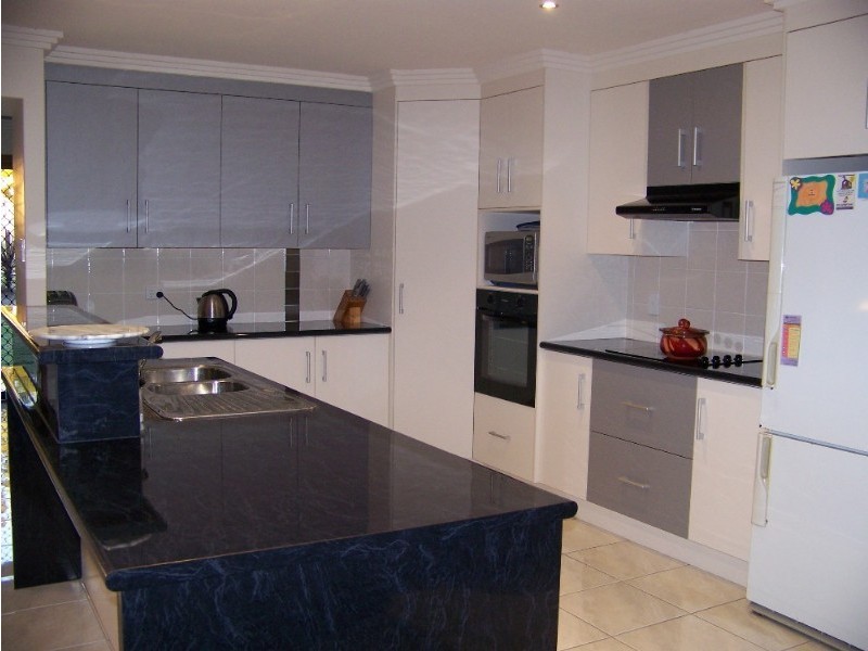 5 Candlebark Court, Frenchville QLD 4701