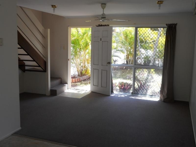 8/374 Limpus Street, Frenchville QLD 4701