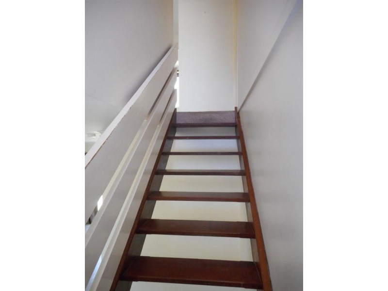 8/374 Limpus Street, Frenchville QLD 4701