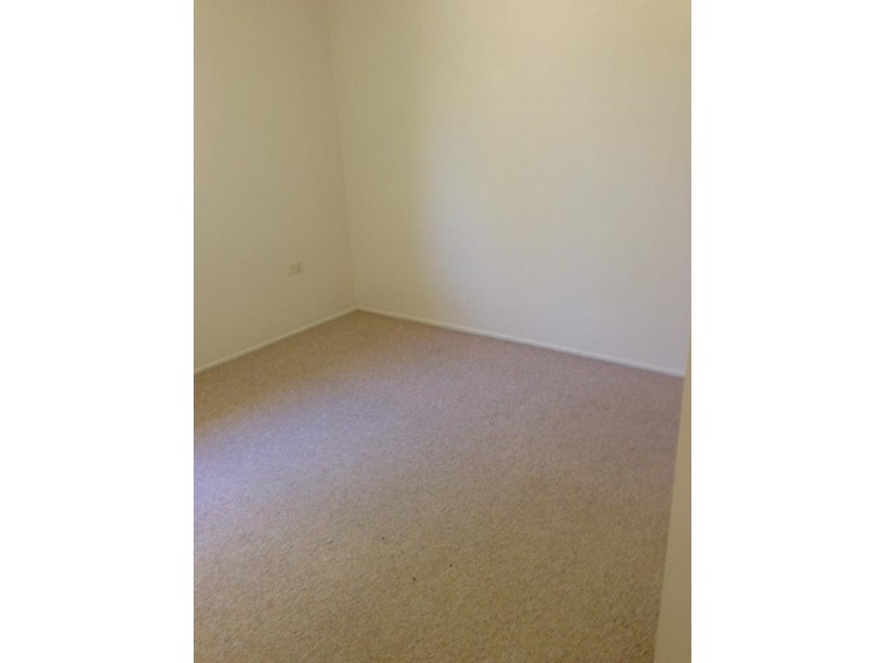 8/374 Limpus Street, Frenchville QLD 4701