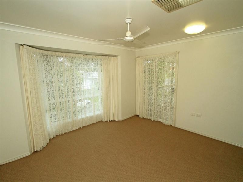 77 Spencer Street, The Range QLD 4700