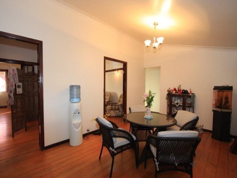 1 Lennox Street, The Range QLD 4700