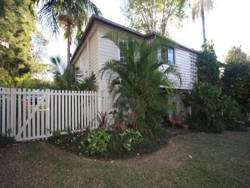 1 Lennox Street, The Range QLD 4700