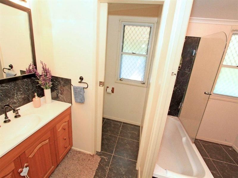 100 North Street, Wandal QLD 4700